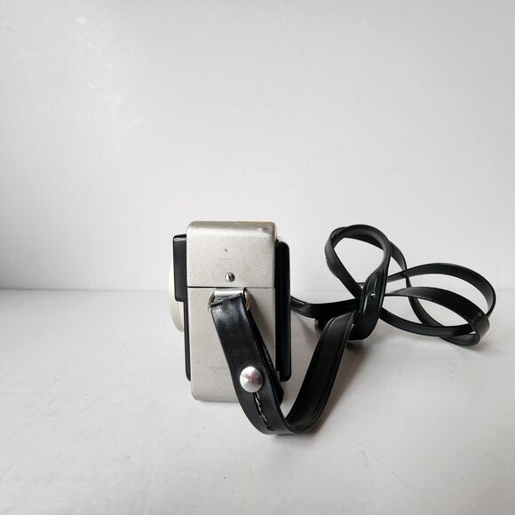 Yashica EZ-Matic Electronic Camera Yashinon 37mm 1:2.8 lens 126 Film Untested - Picture 3 of 9